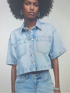 Madewell Light Blue Cropped Denim Shirt